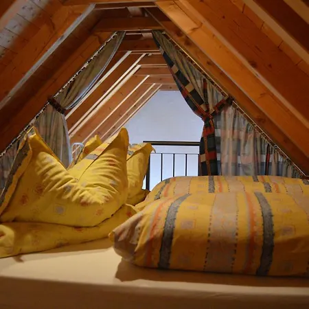 Schuler-petschler Apartment *